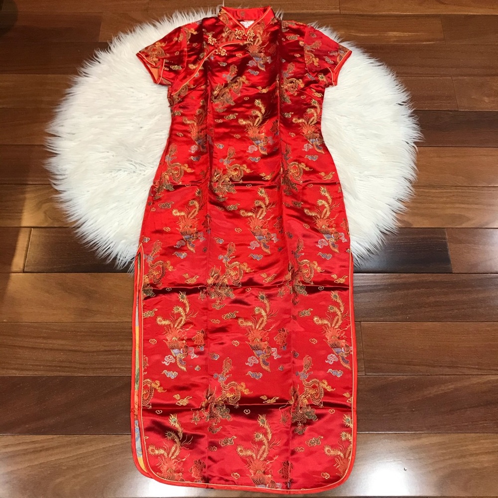 Elegant Red Floral Cheongsam Dress